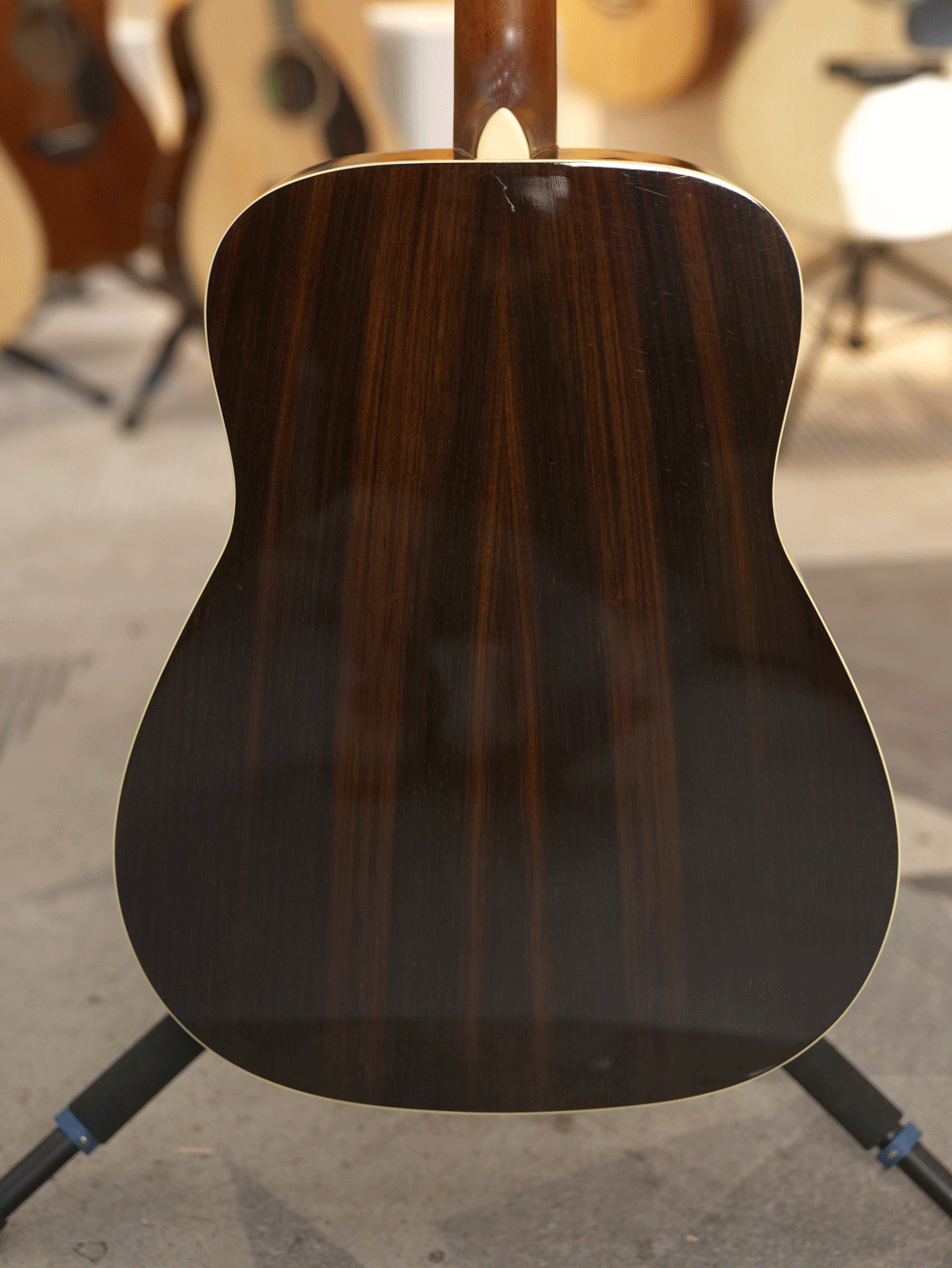 雅马哈FG830 背板实拍图