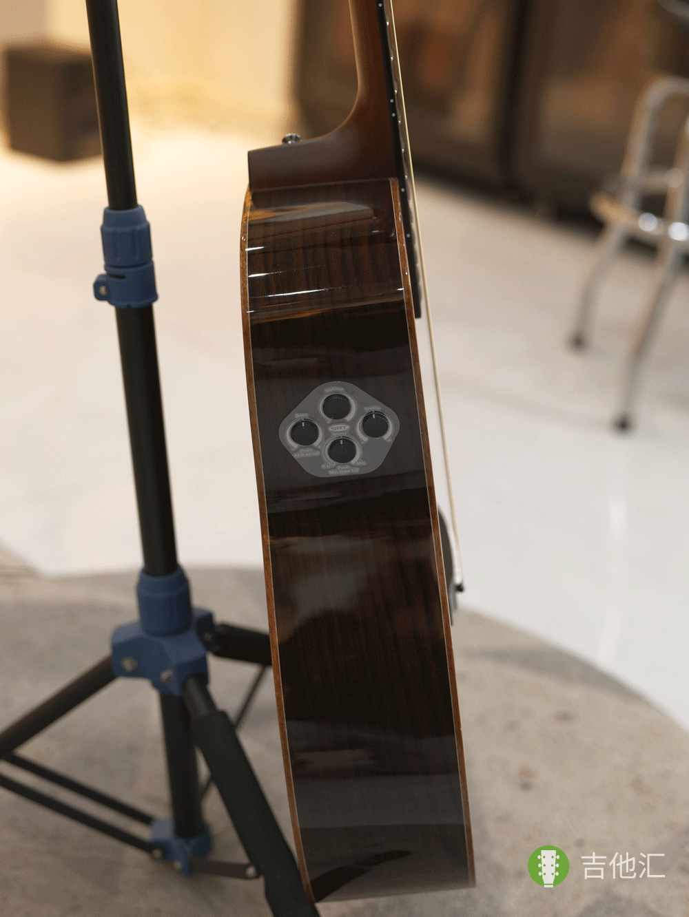 雅马哈A3R 拾音器实拍图