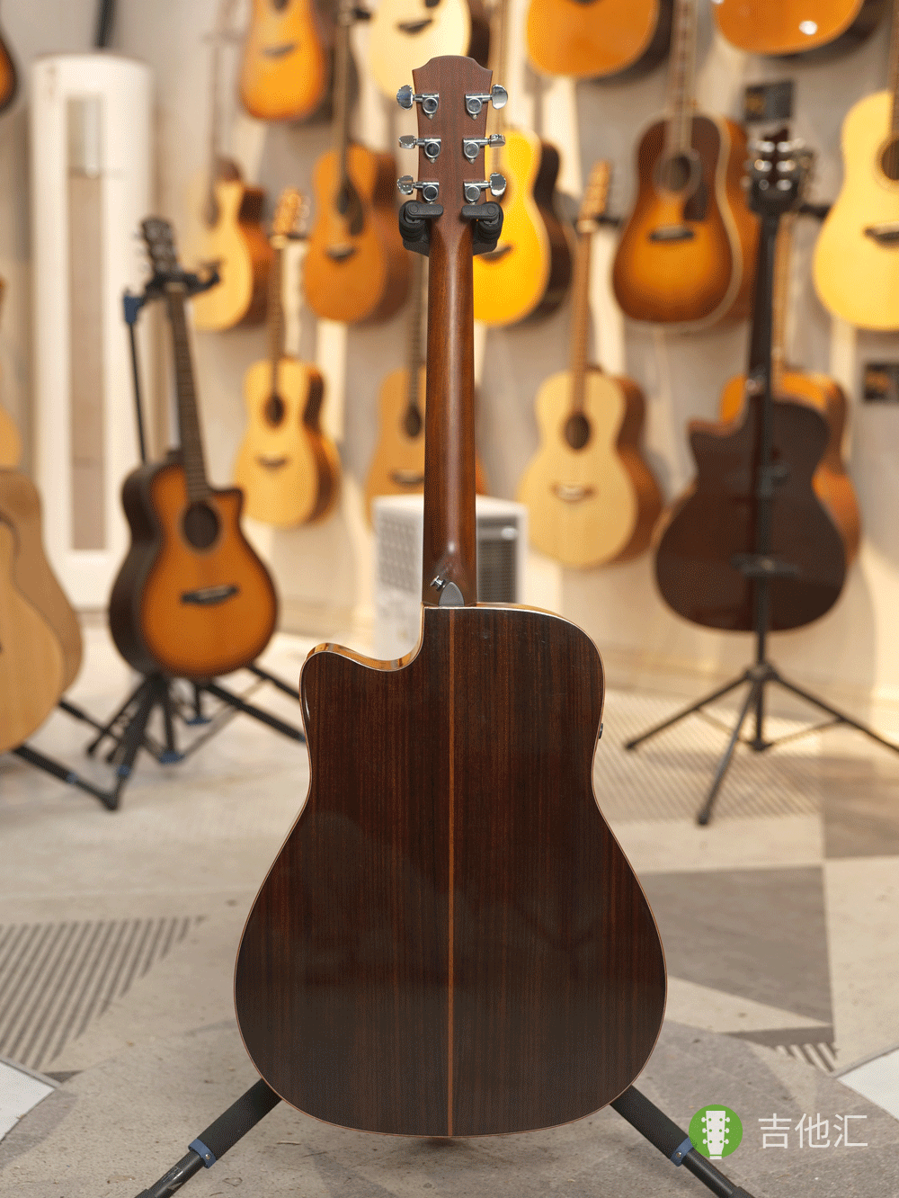 雅马哈A3R 背面实拍图