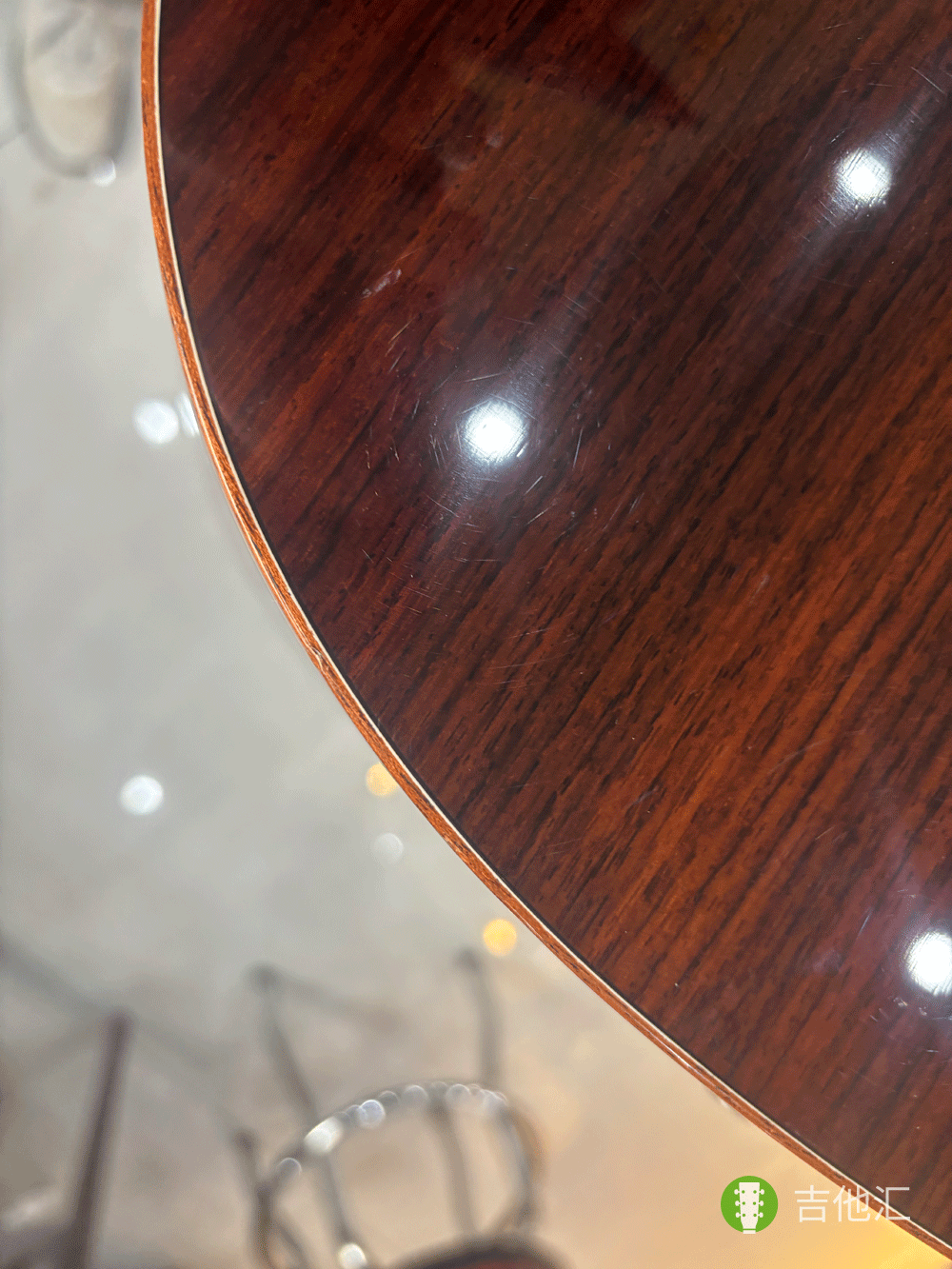 雅马哈A3R 包边磕碰实拍图1