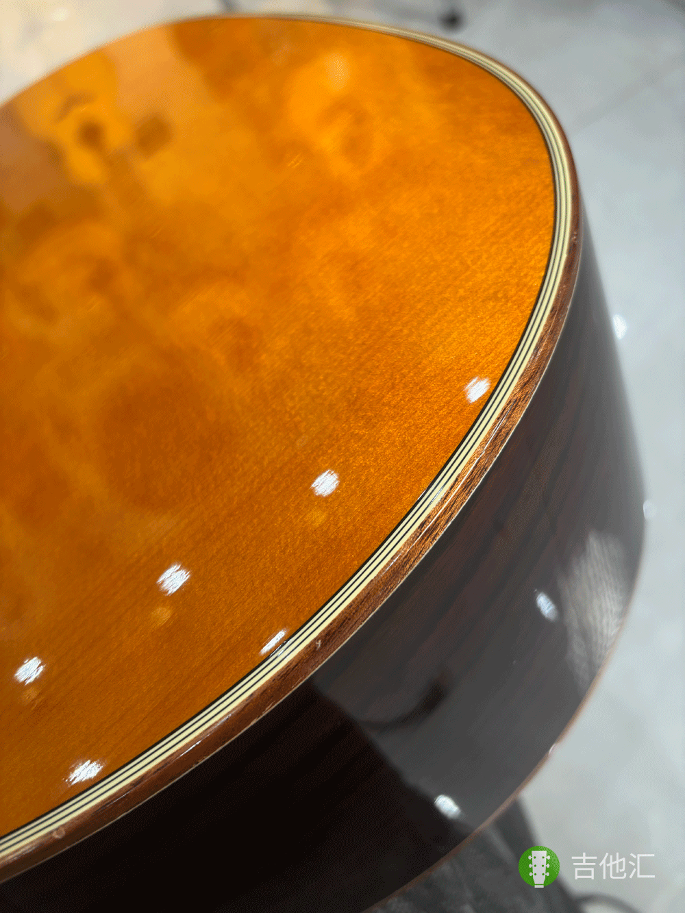 雅马哈A3R 包边磕碰实拍图3