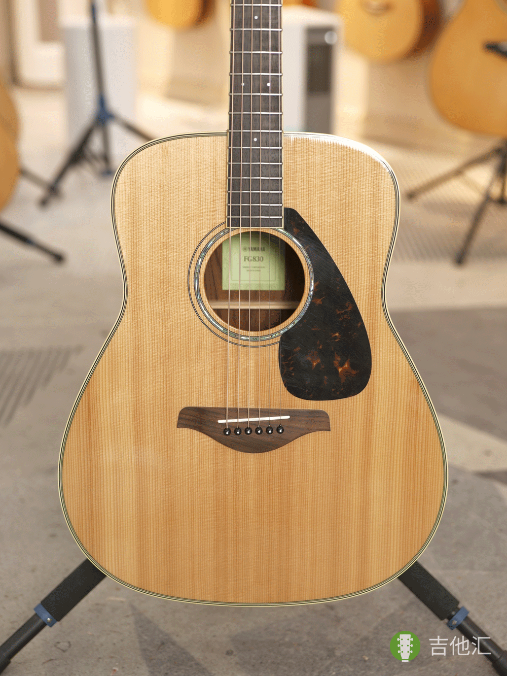 雅马哈FG830 面板实拍图