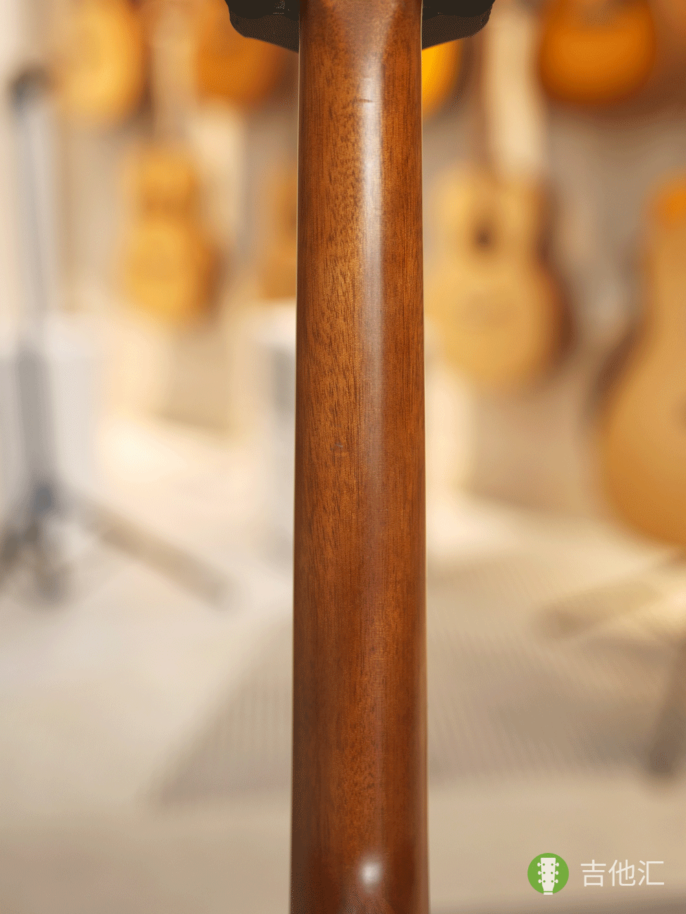 雅马哈FG830 琴颈实拍图