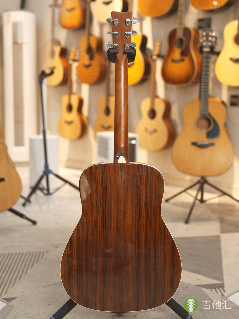 雅马哈FG830 背面实拍图