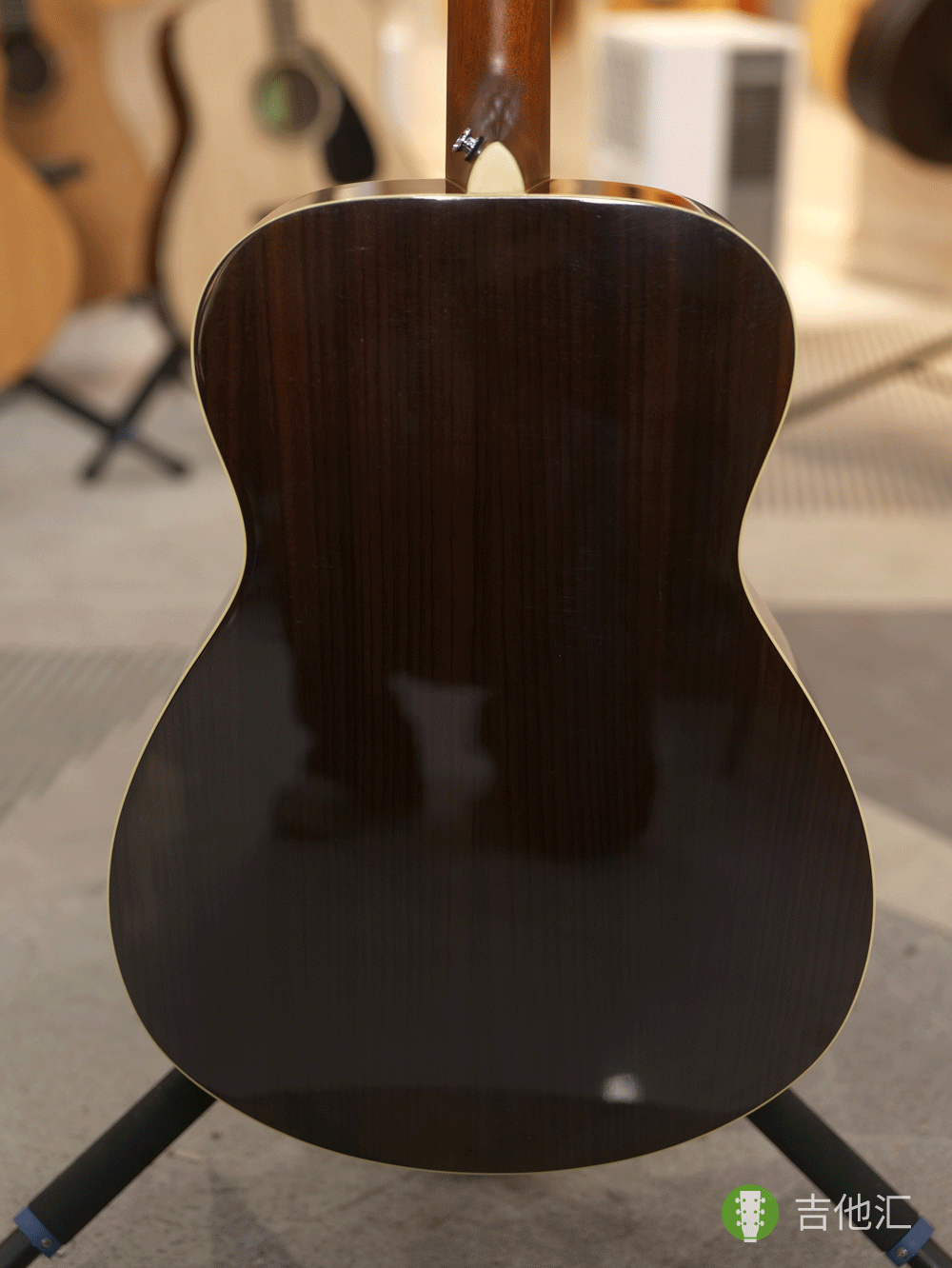 雅马哈FS830 背板实拍图