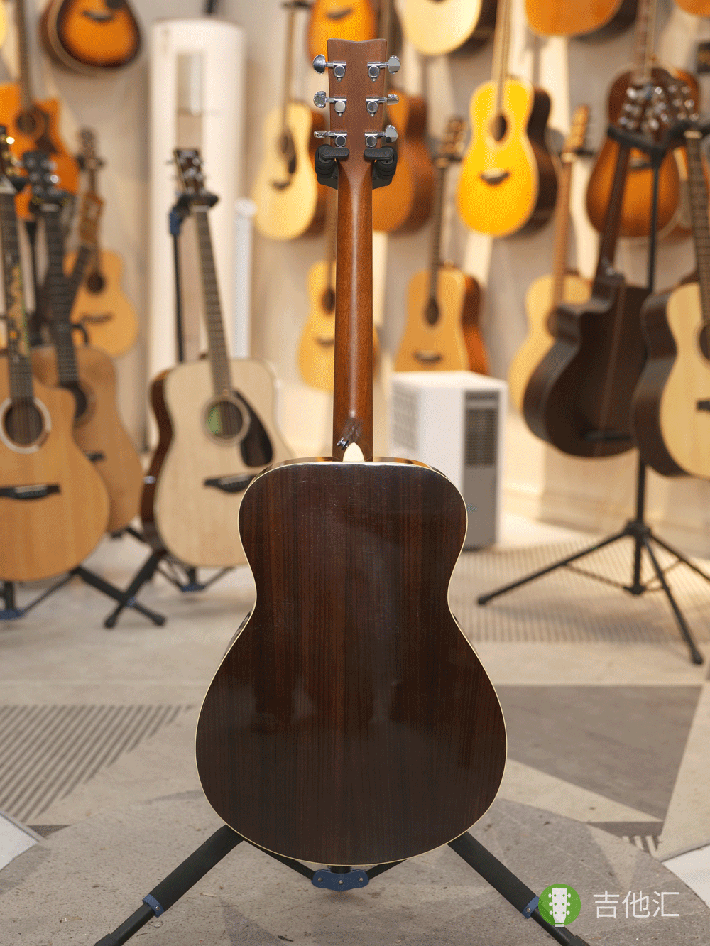 雅马哈FS830 背面实拍图