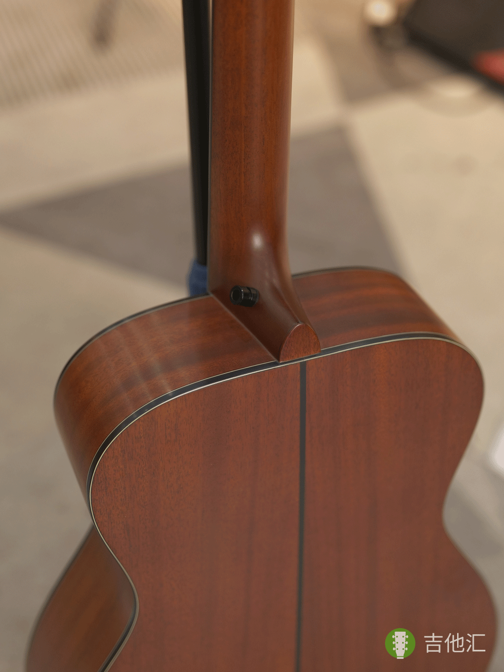 雅马哈FS3 琴颈接柄处实拍图