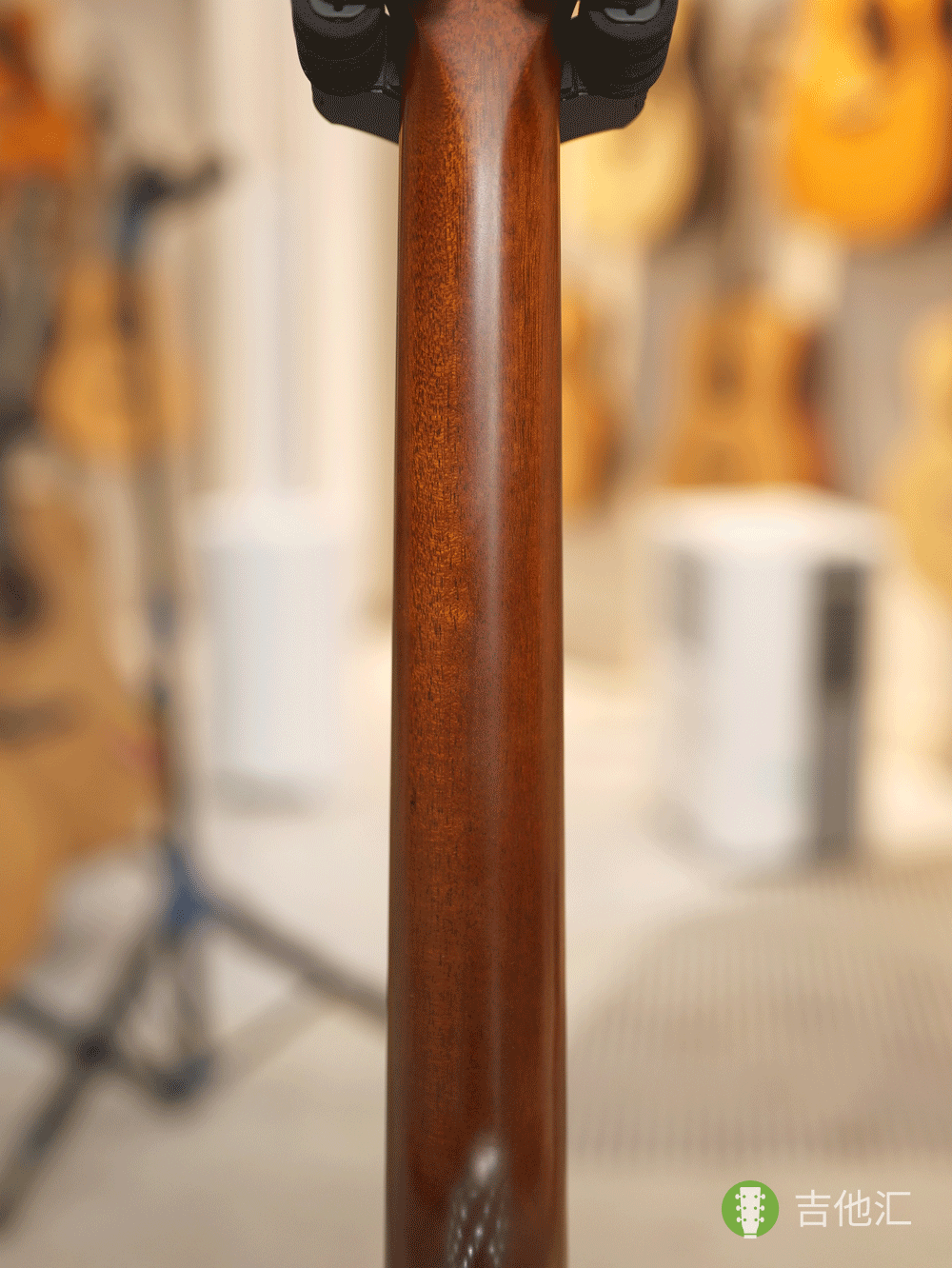 雅马哈FG3 琴颈实拍图