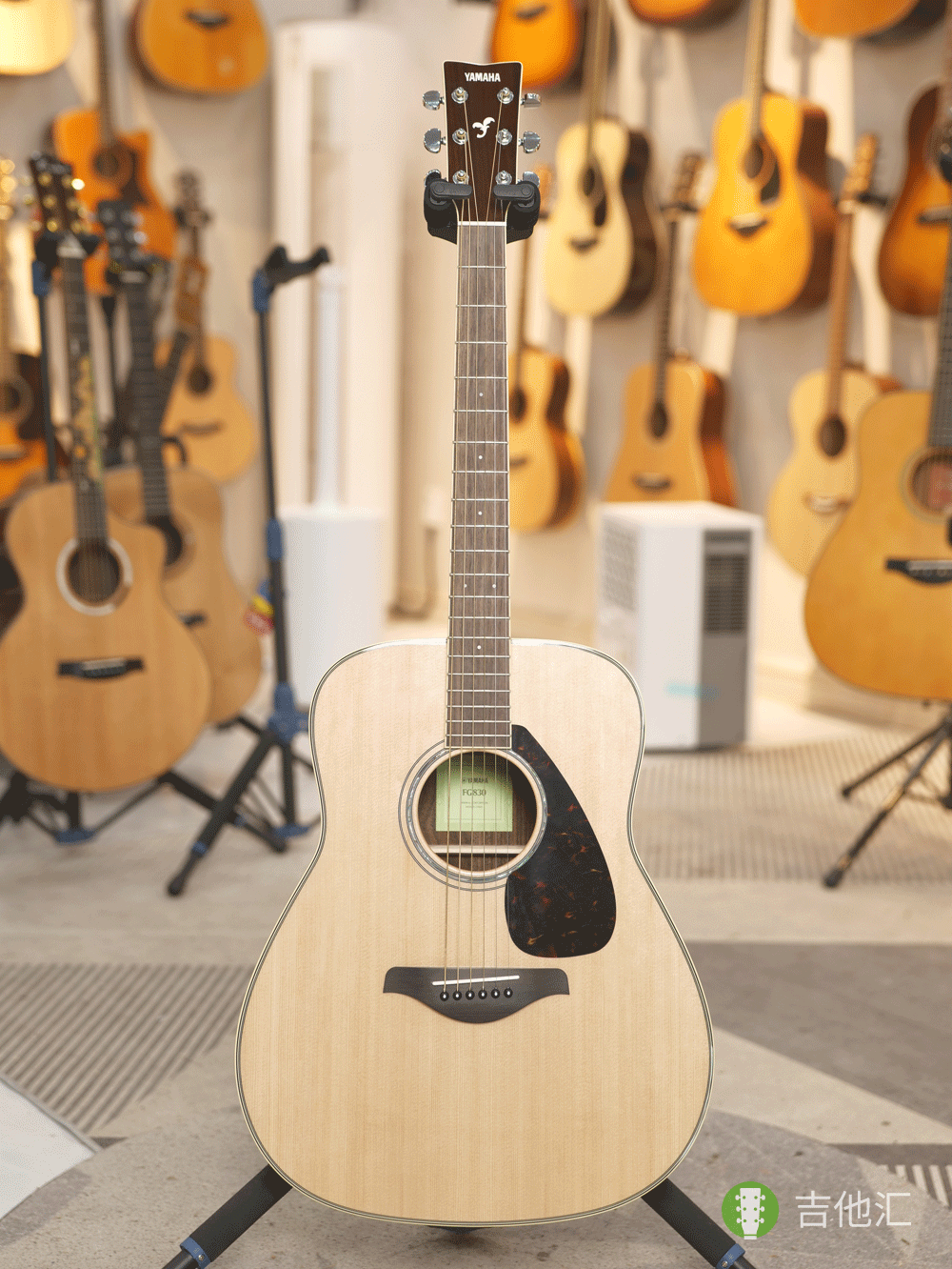 雅马哈FG830 正面实拍图