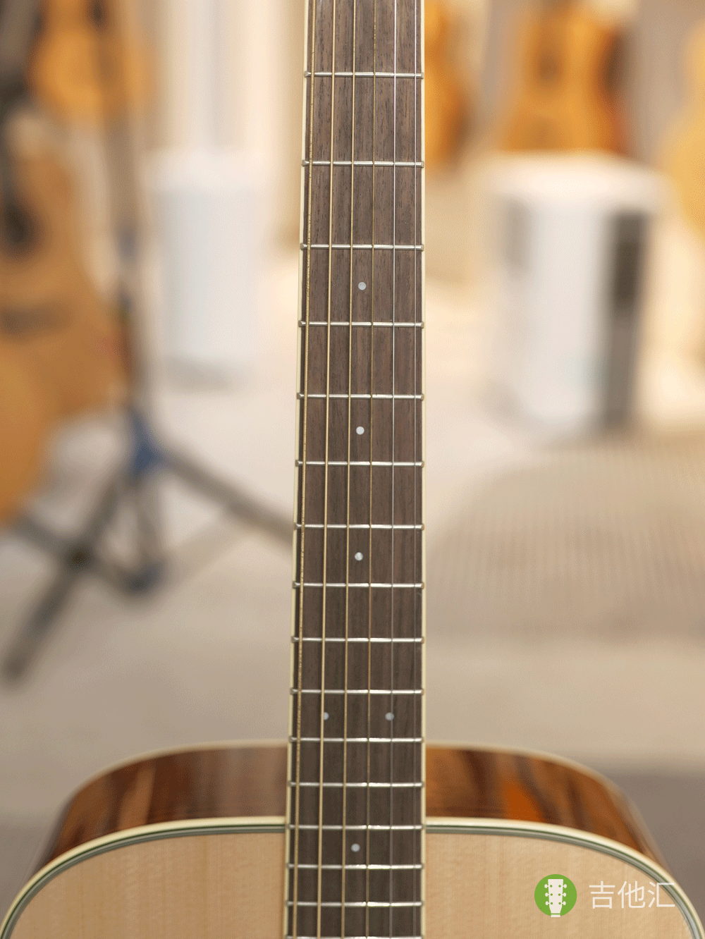 雅马哈FG830 指板实拍图