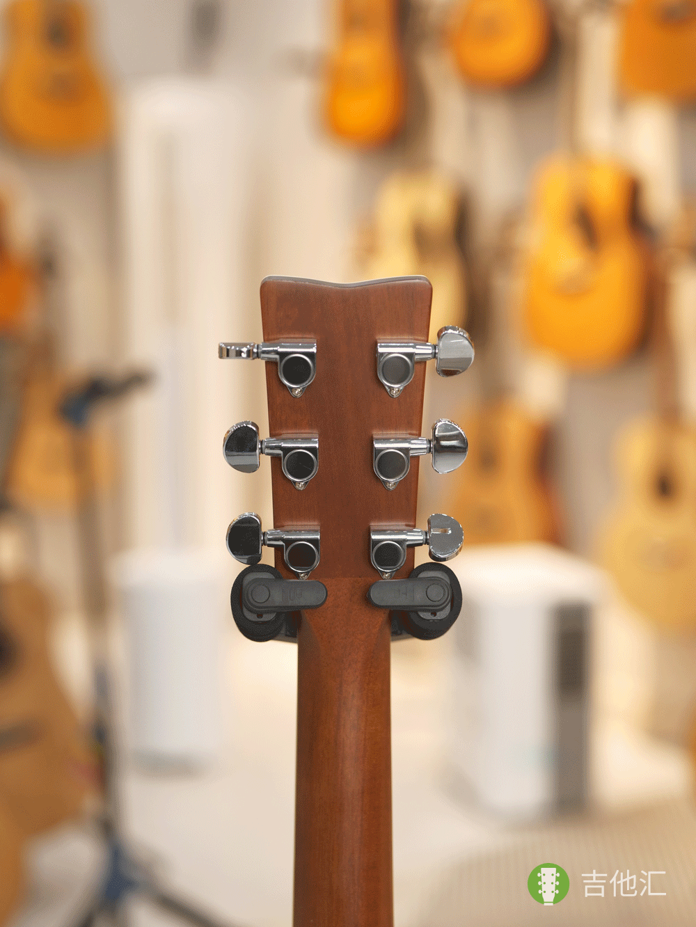 雅马哈FG830 弦钮实拍图
