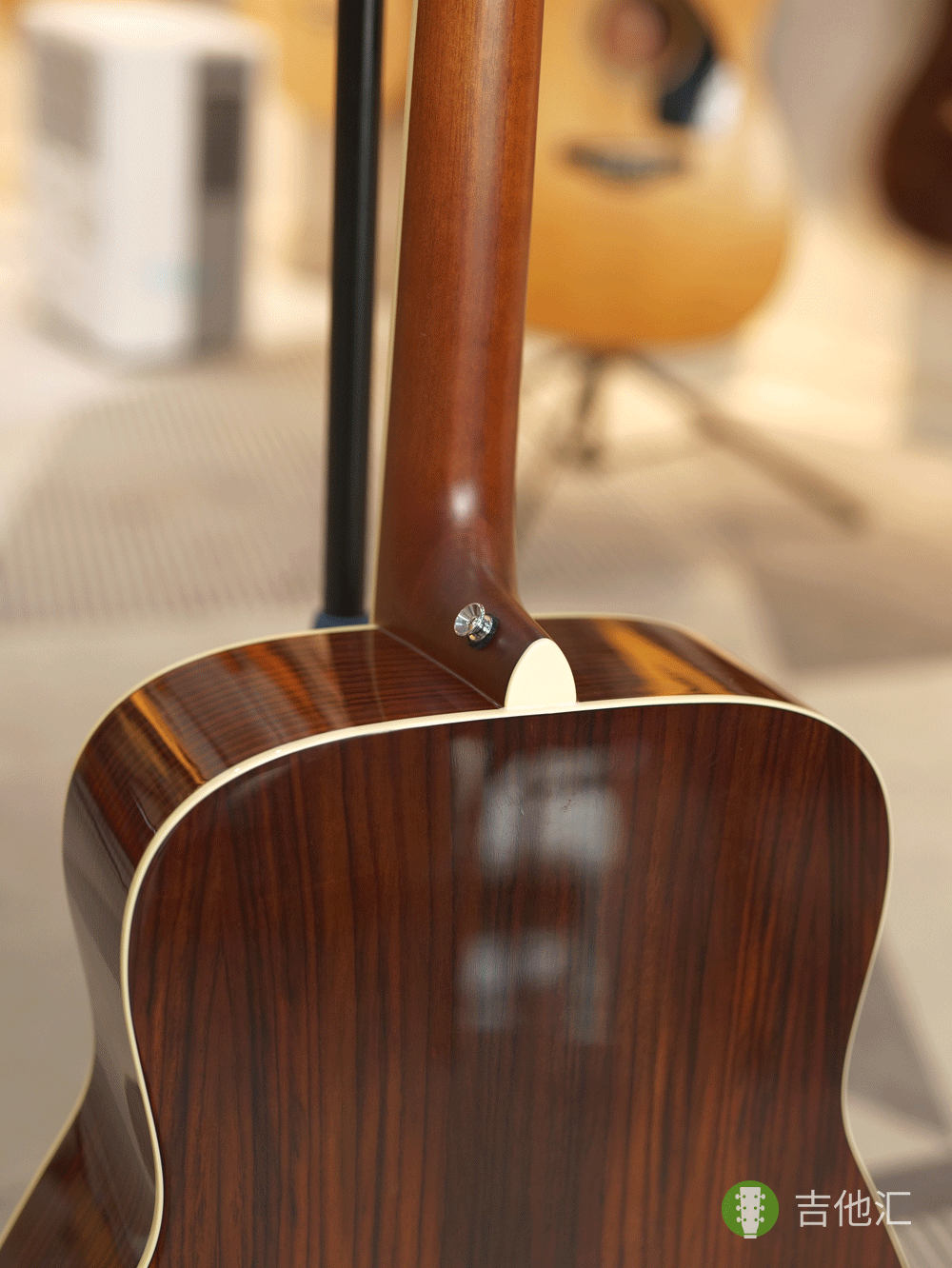 雅马哈FG830 琴颈接柄处实拍图