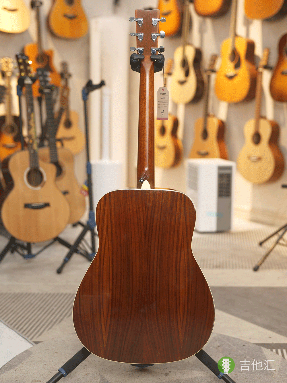 雅马哈FG830 背面实拍图