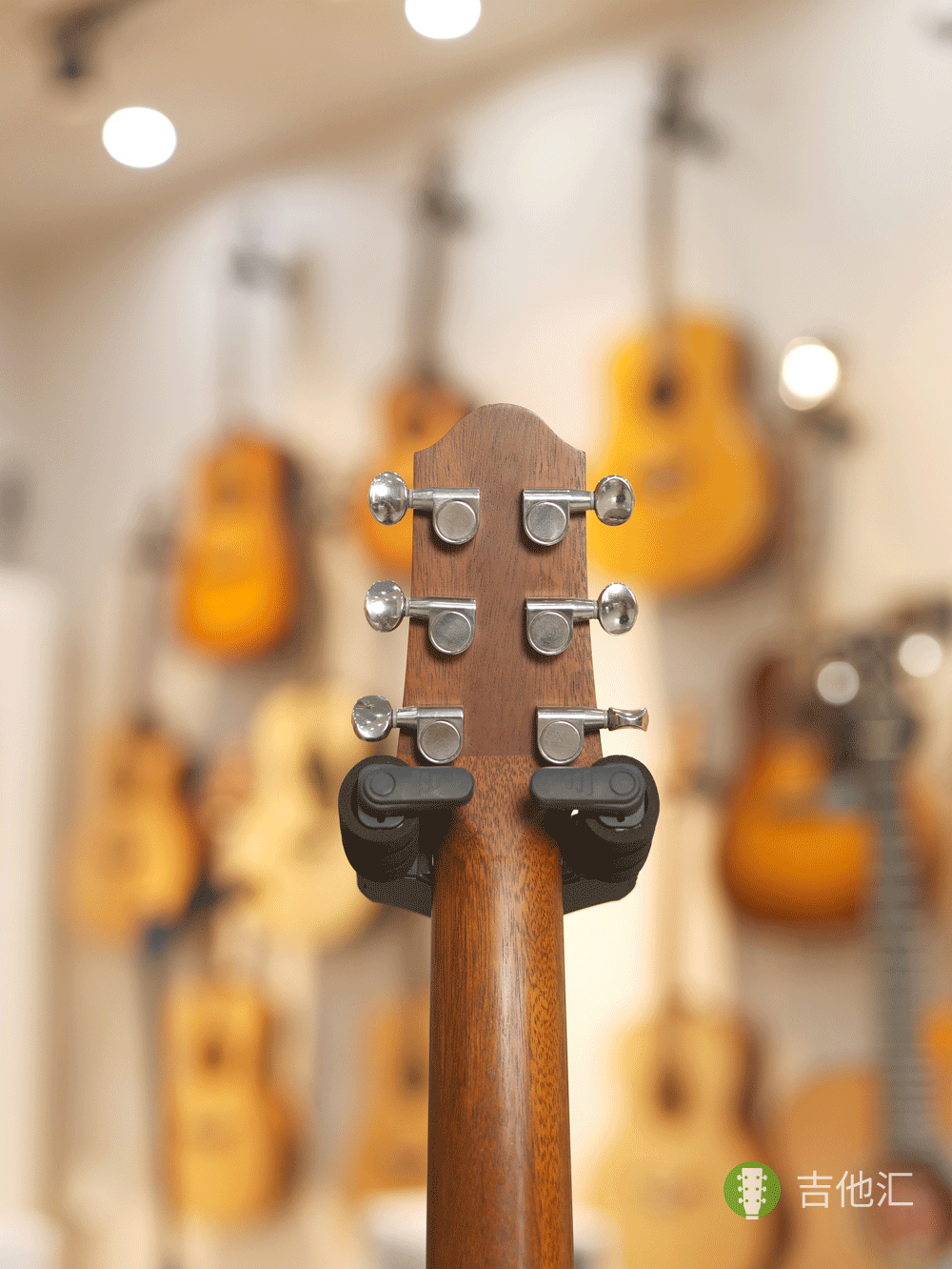 雅马哈SLG200S 弦钮实拍图