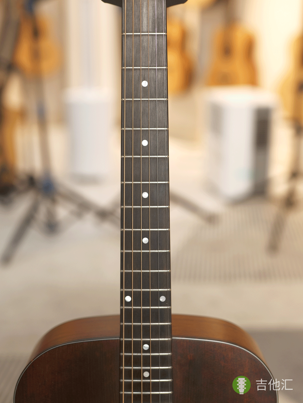 伊斯特曼E1OM 指板实拍图