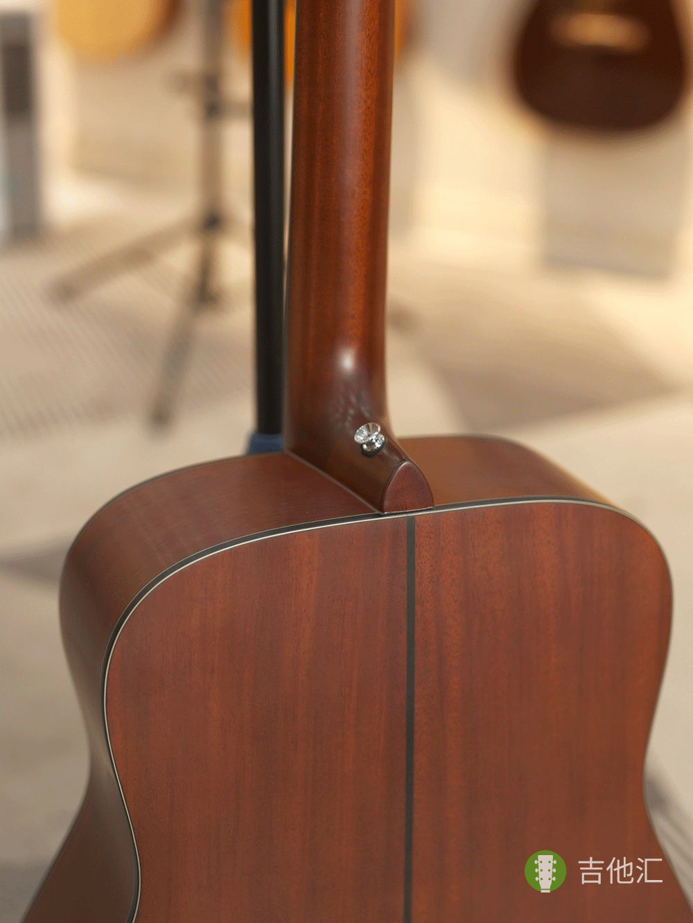 雅马哈FGX3 琴颈接柄处实拍图