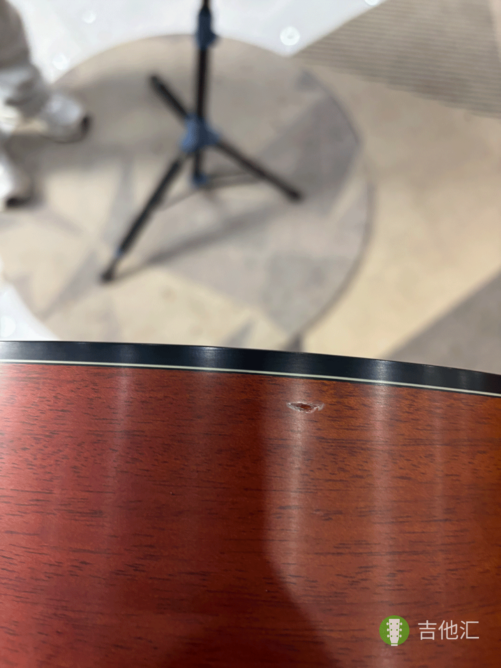 雅马哈FGX3 侧板磕碰实拍图