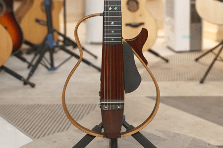 雅马哈SLG200SNW 二手95新 IKK17C003