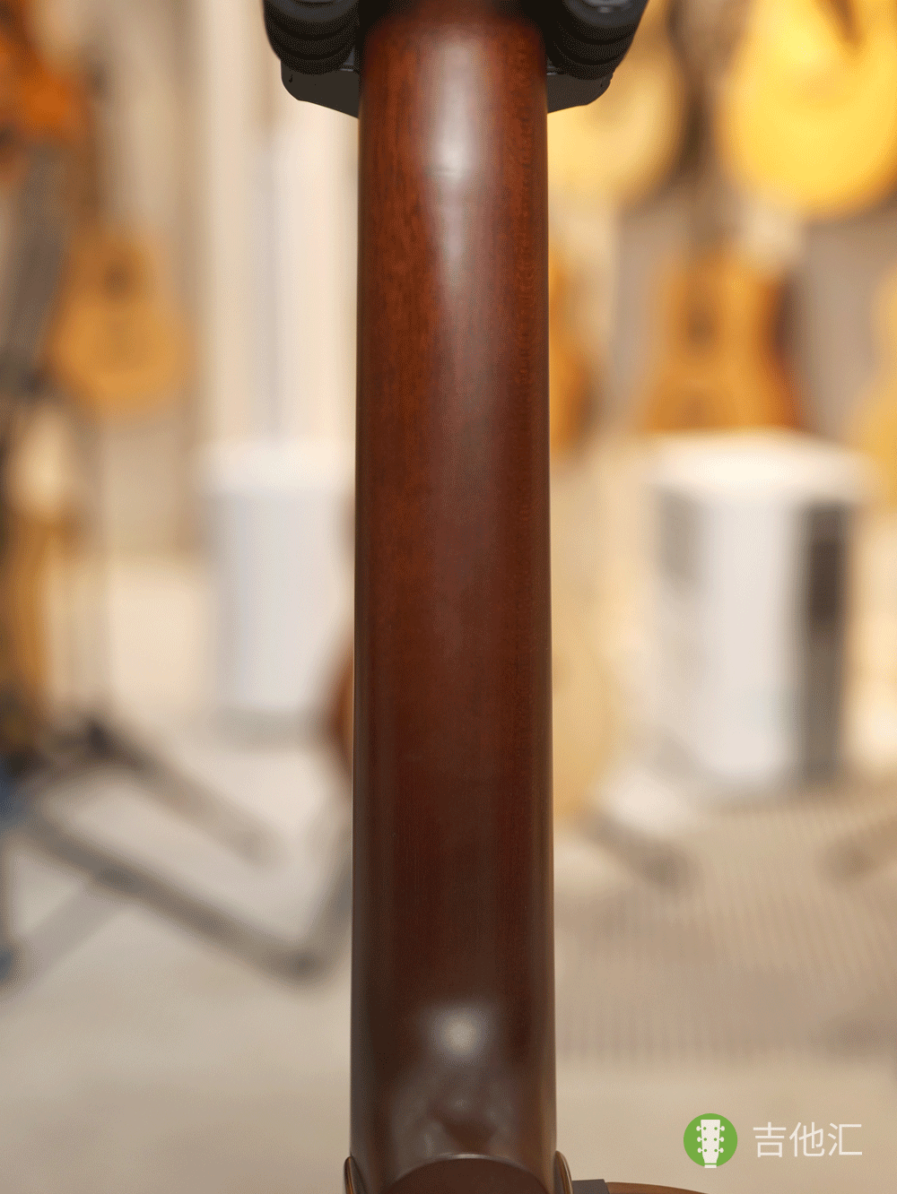 雅马哈SLG200SNW 琴颈实拍图