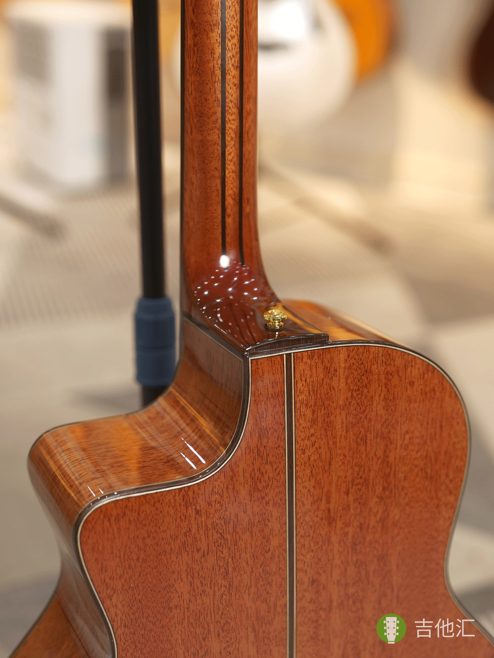 楚门TF1955 琴颈接柄处实拍图