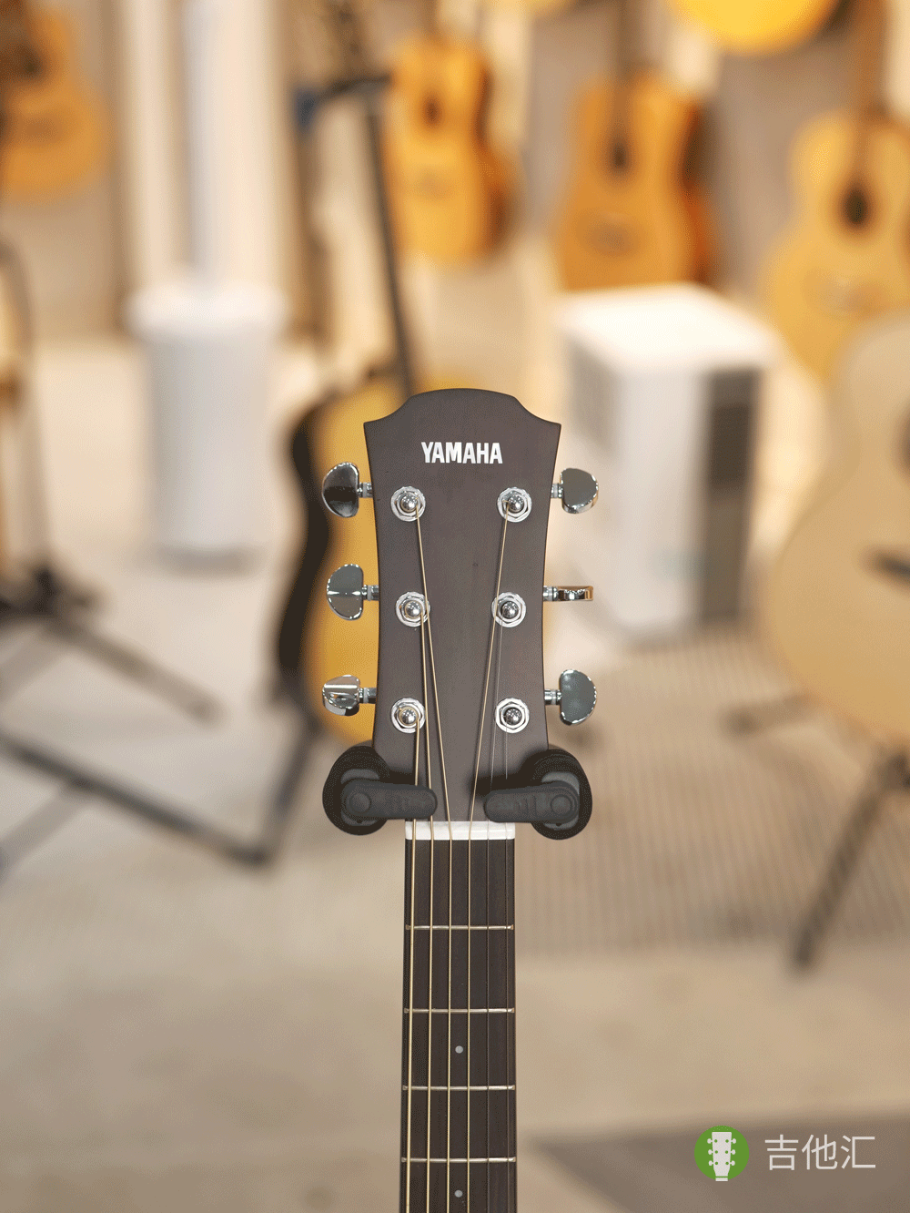 雅马哈A1R 琴头实拍图