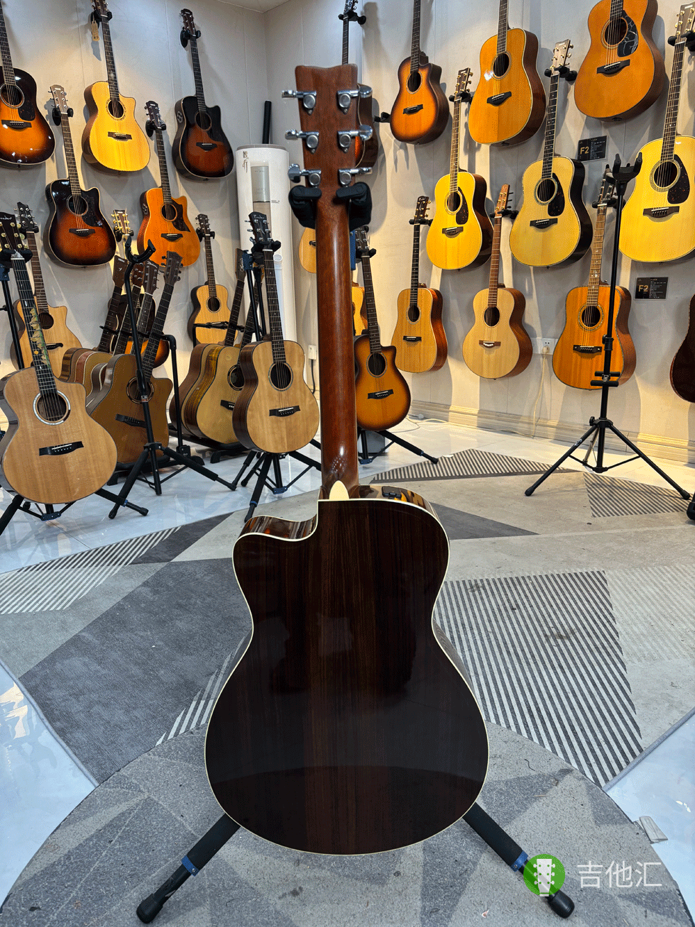 雅马哈FSX830C 背面实拍图