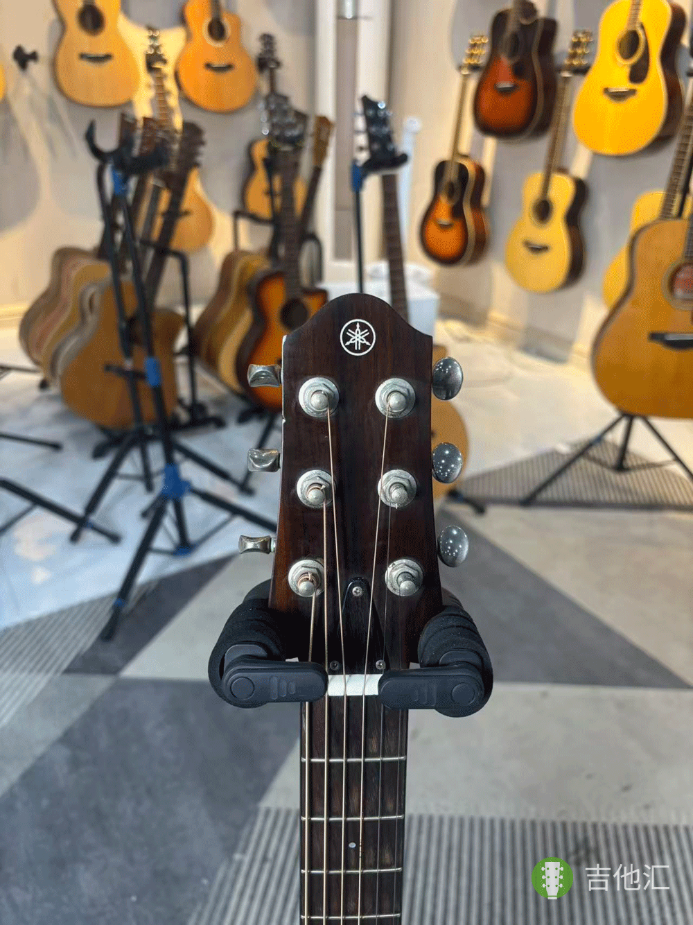 雅马哈SLG200S 琴头实拍图