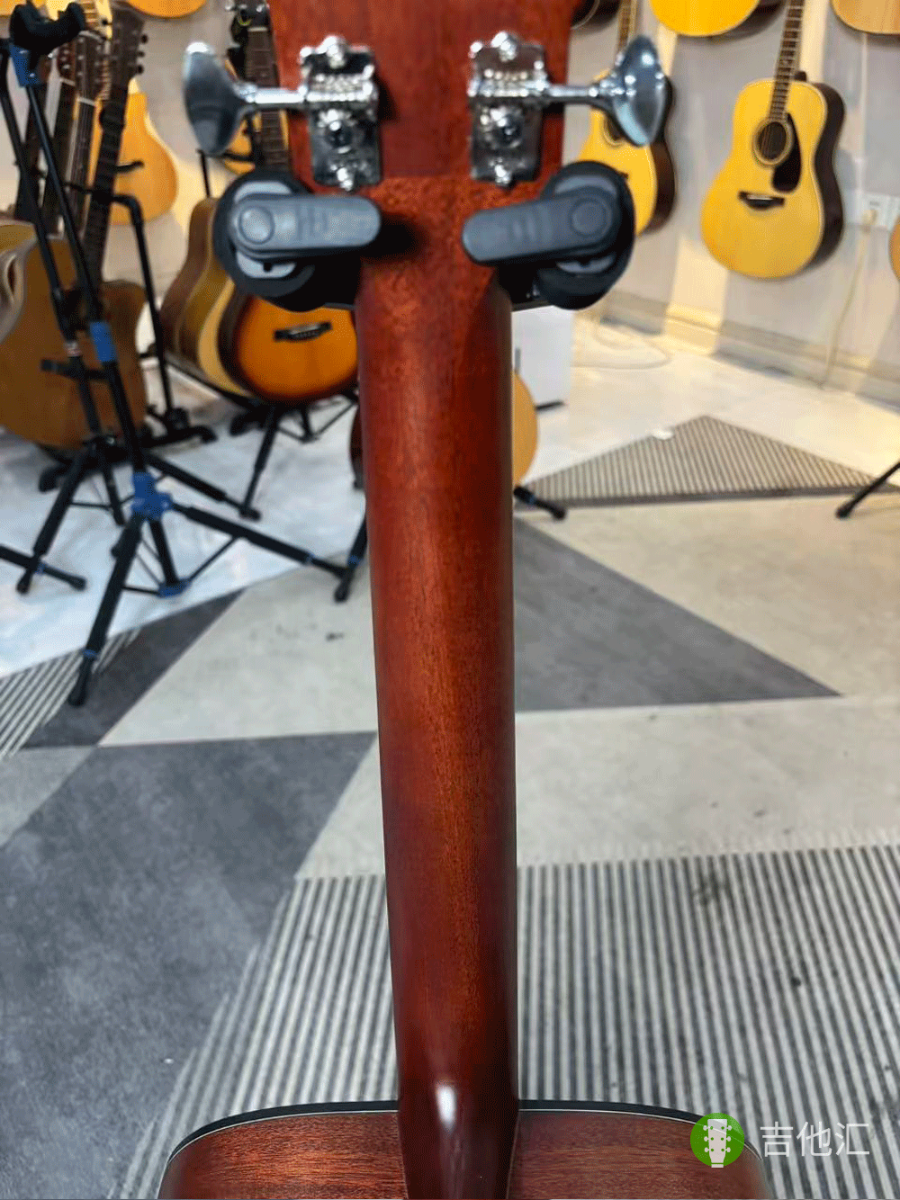 雅马哈FG3 琴颈实拍图