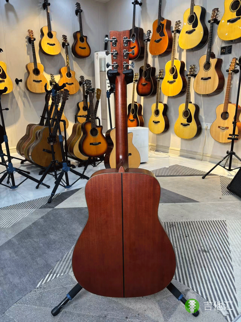 雅马哈FG3 背面实拍图