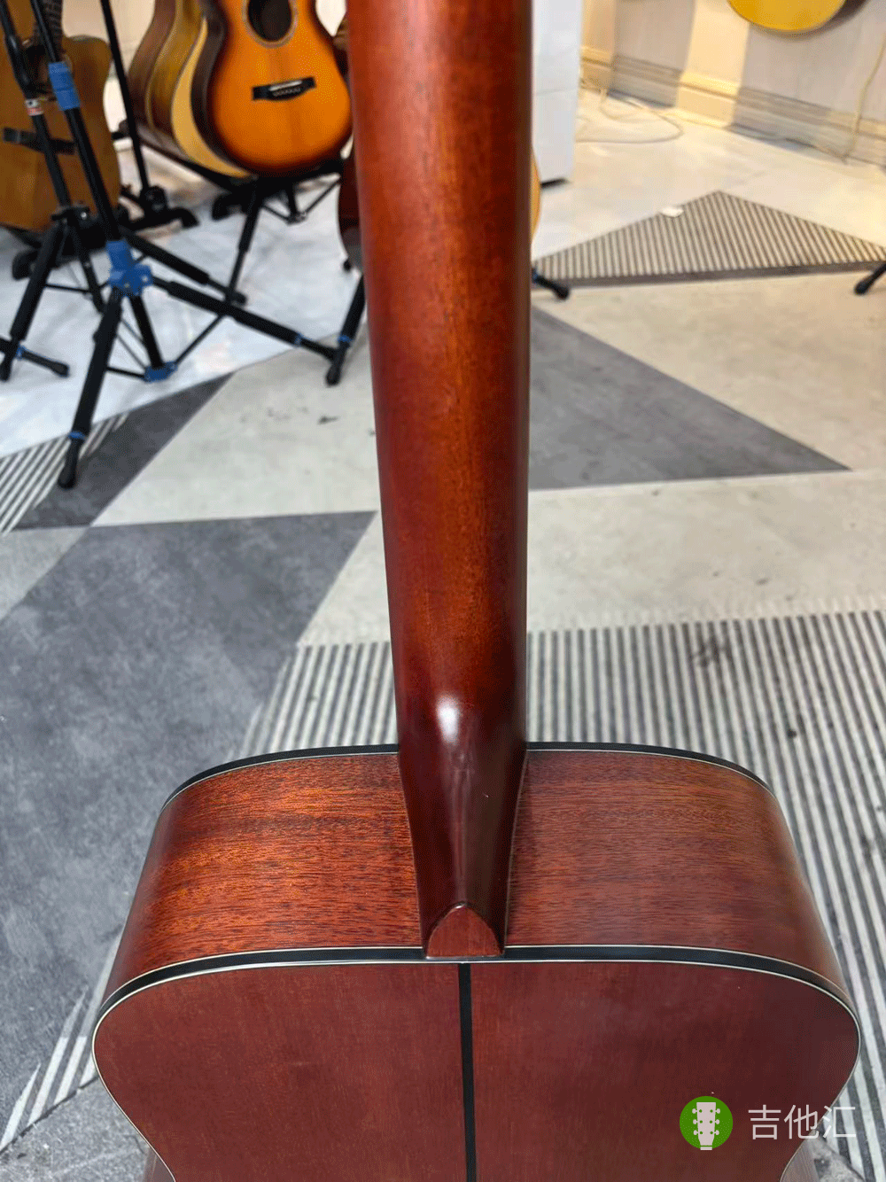 雅马哈FG3 琴颈接柄处实拍图
