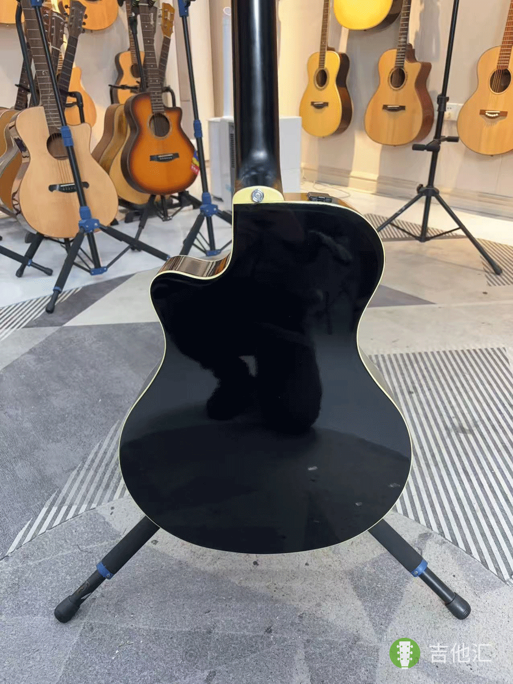 雅马哈APX700II 背板实拍图