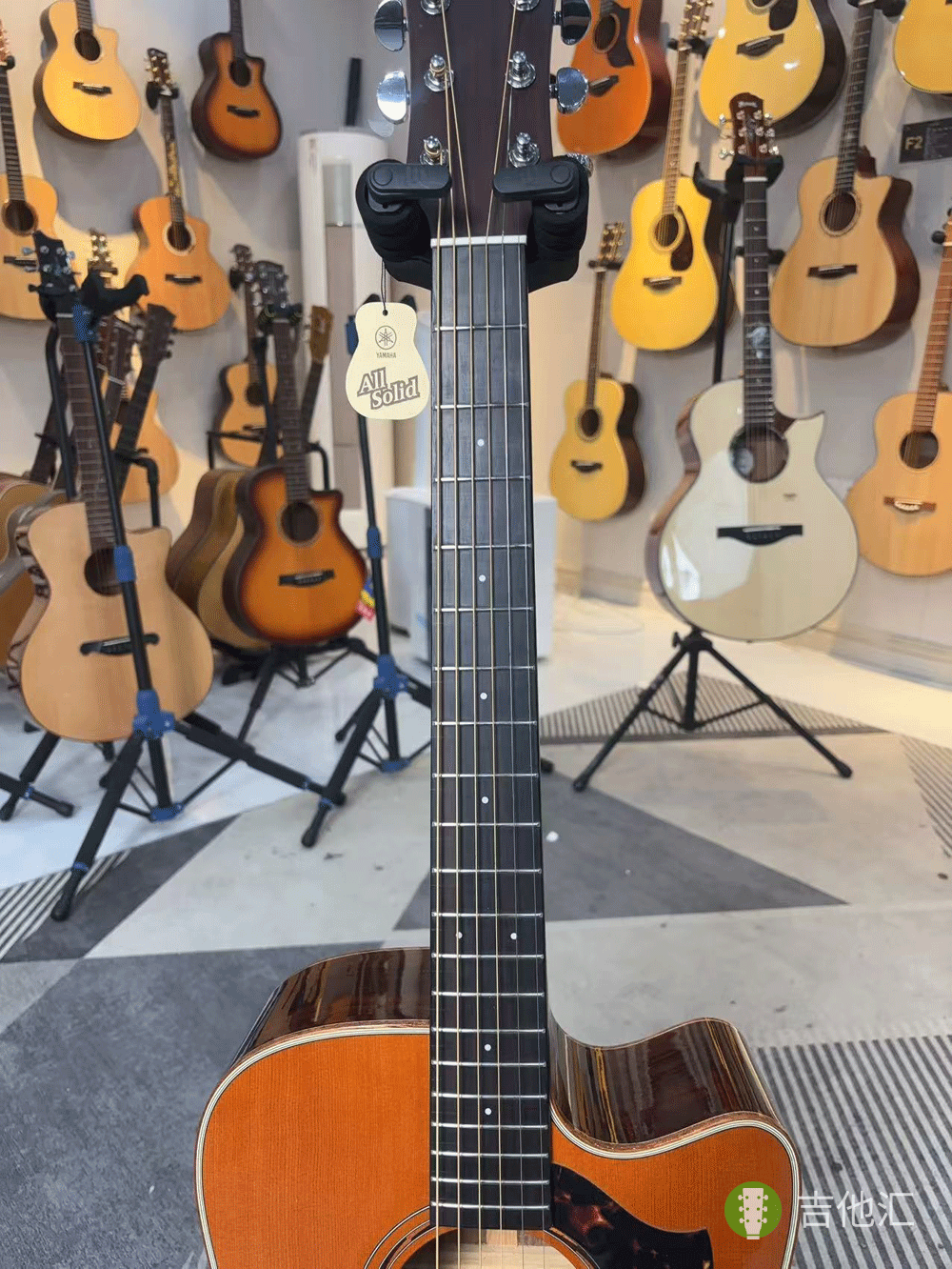 雅马哈A3R 指板实拍图