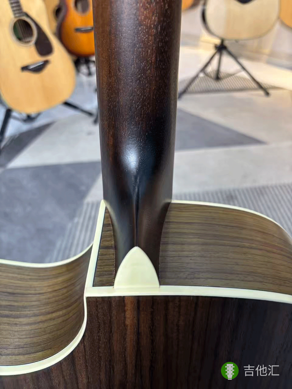 伊斯特曼PCH2 琴颈接柄处实拍图