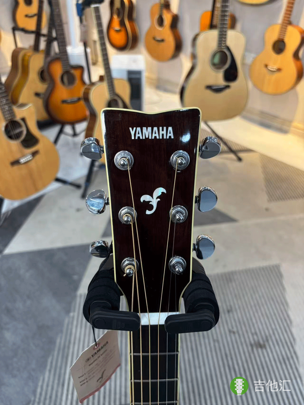 雅马哈FG830 琴头实拍图