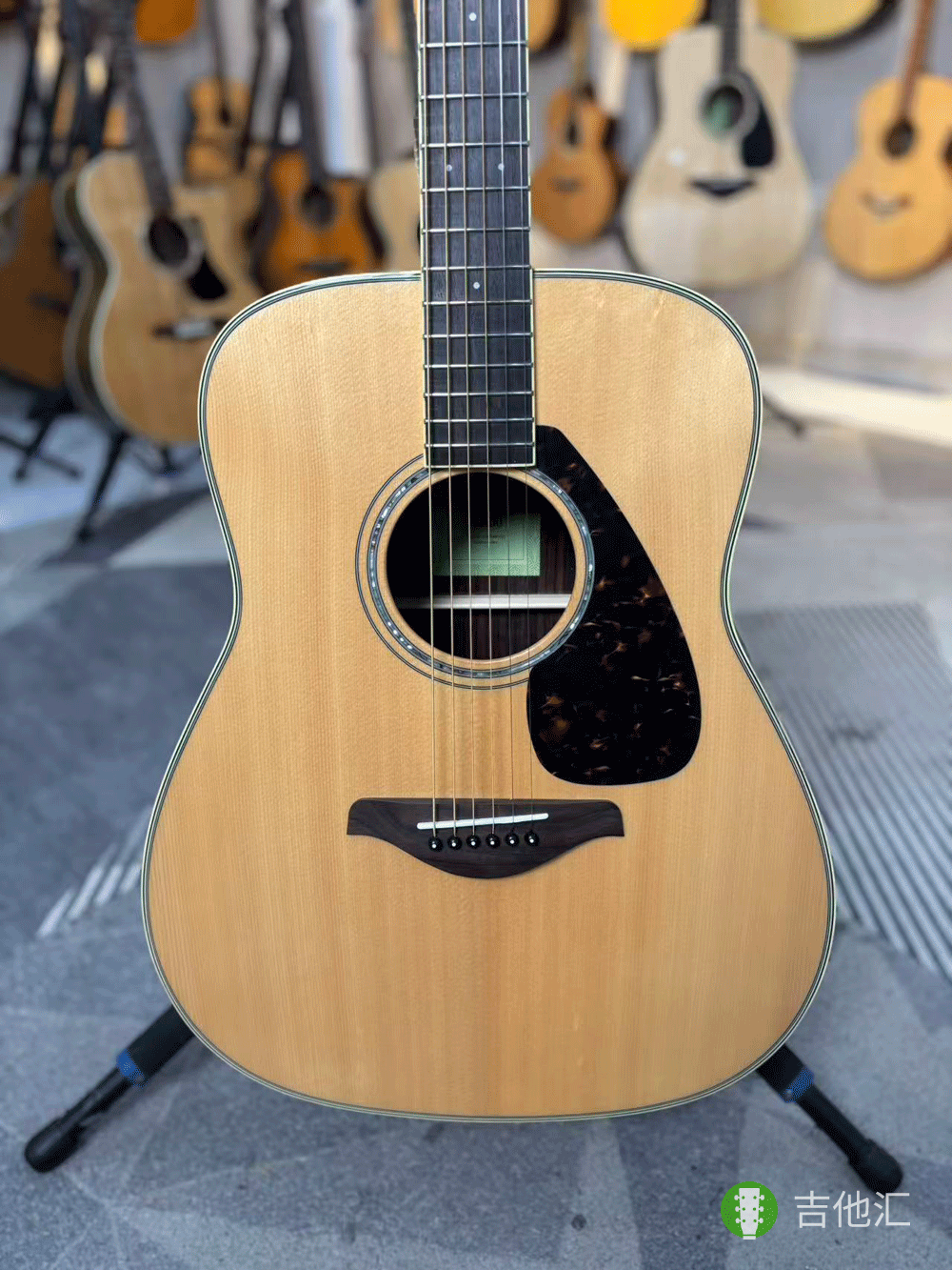 雅马哈FG830 面板实拍图