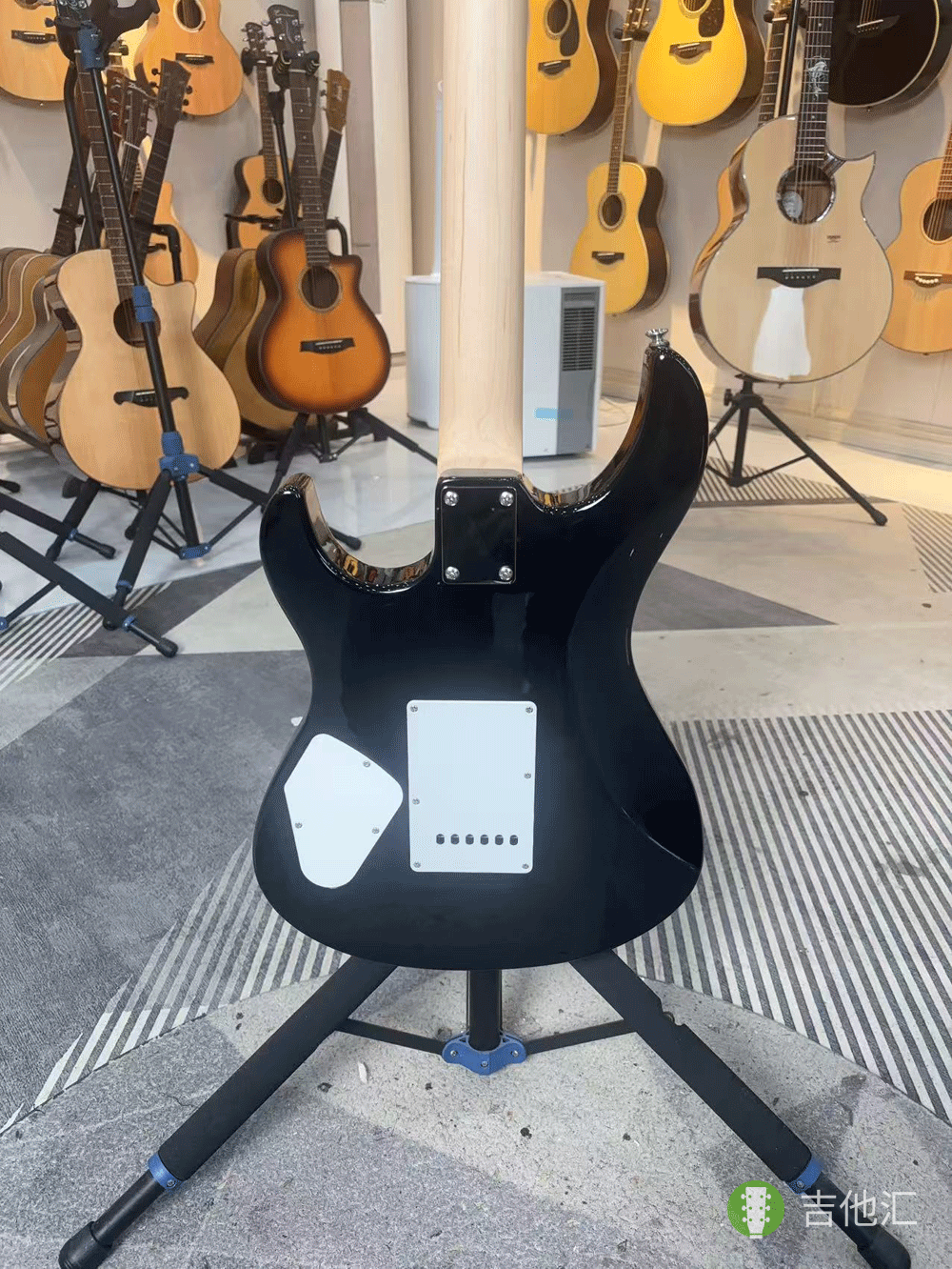 雅马哈PAC212CFM 背板实拍图