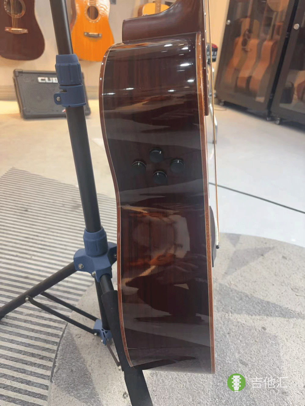 雅马哈AC3R 拾音器实拍图