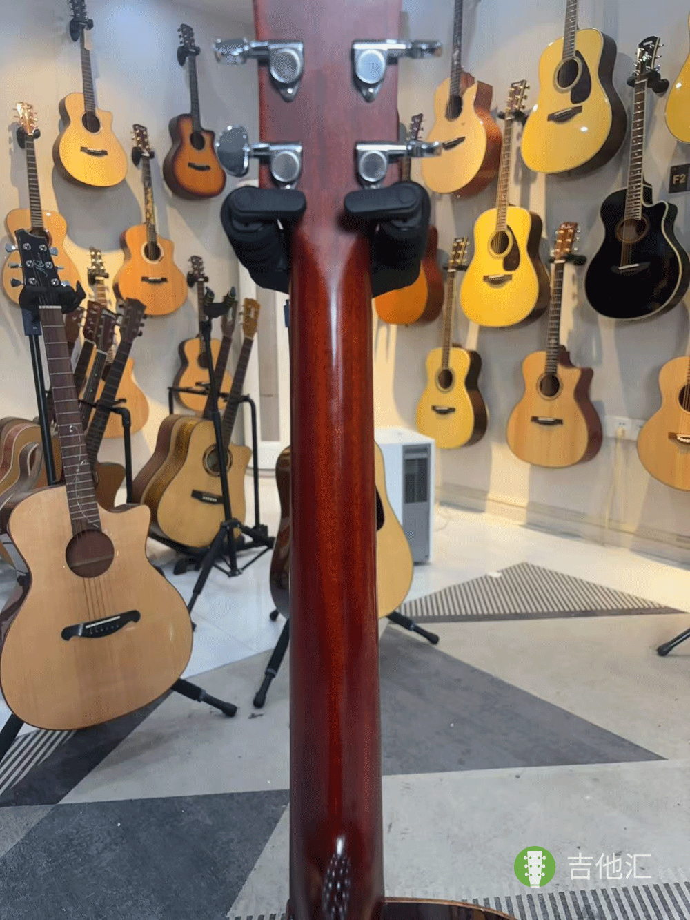 雅马哈AC3R 琴颈实拍图