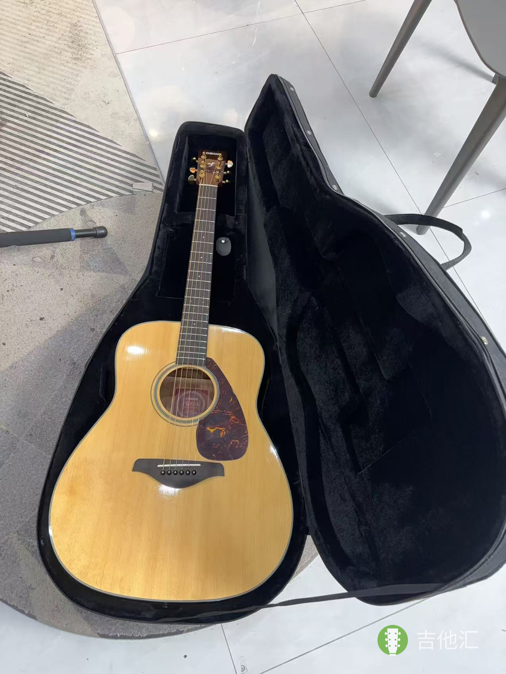 雅马哈FG705S 琴盒实拍图1