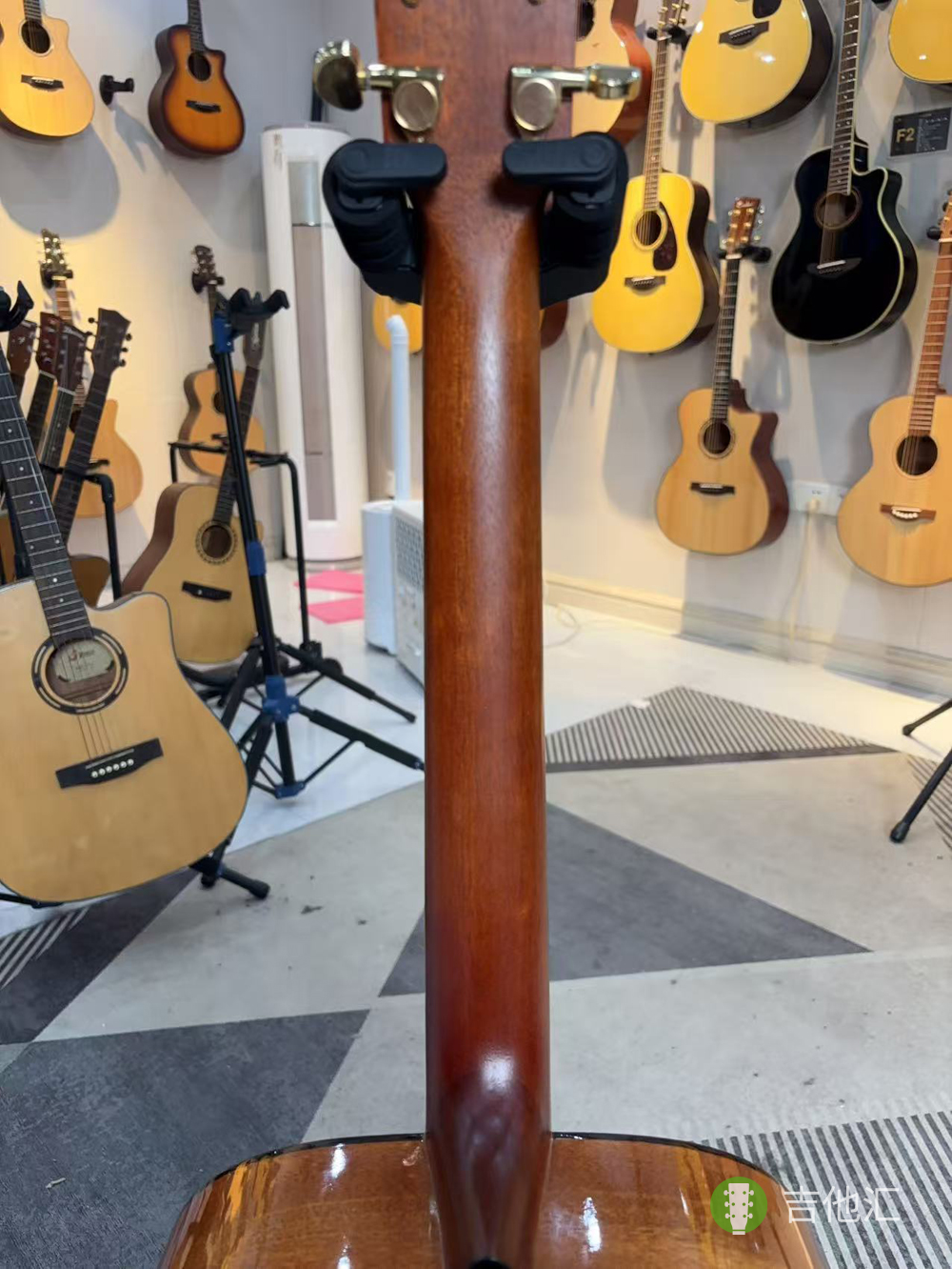 雅马哈FG705S 琴颈实拍图
