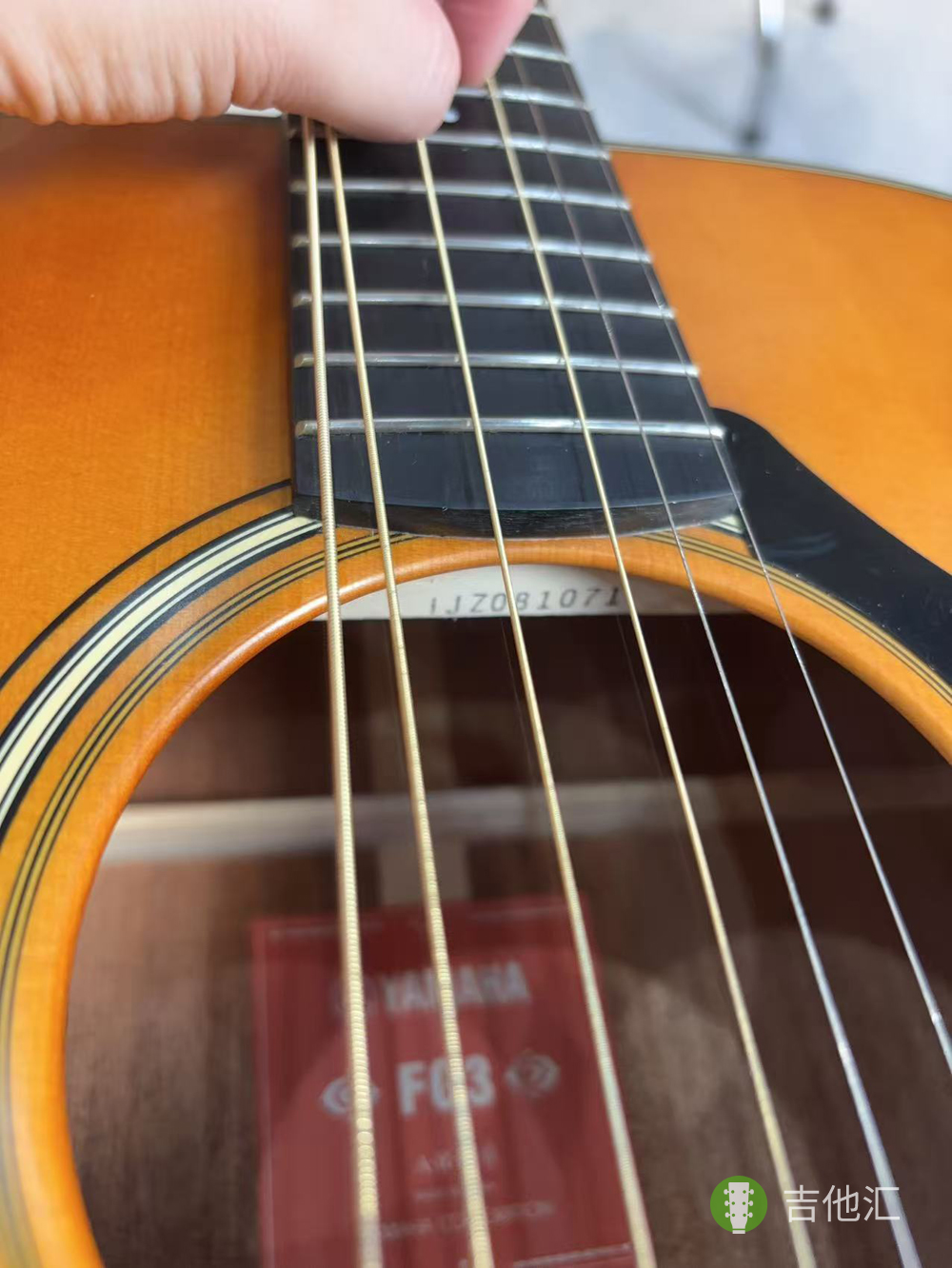 雅马哈FG3 音孔编码实拍图