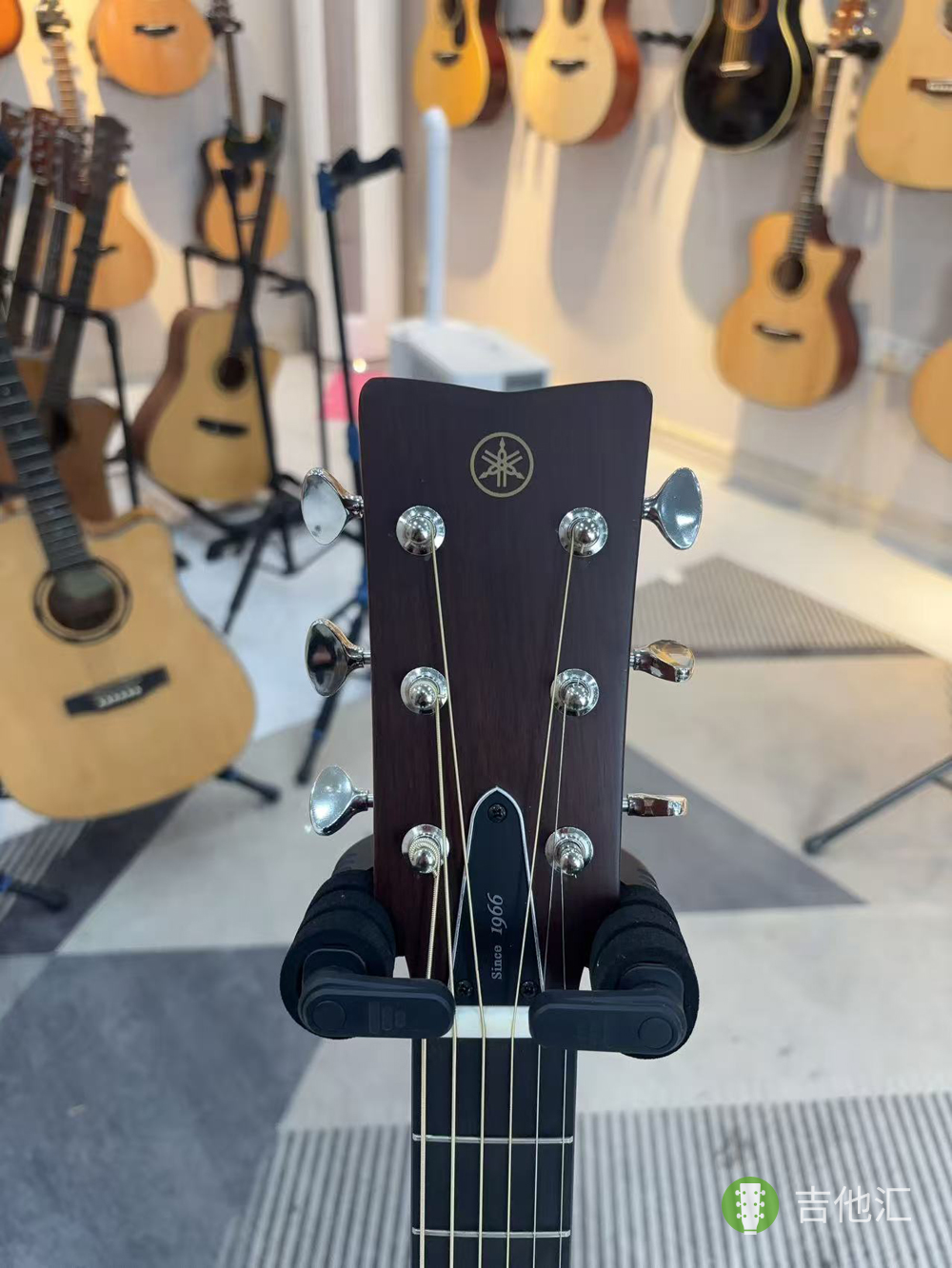 雅马哈FG5 琴头实拍图