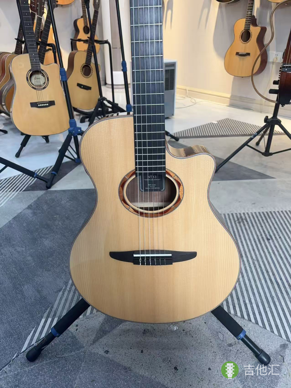 雅马哈NTX3 面板实拍图