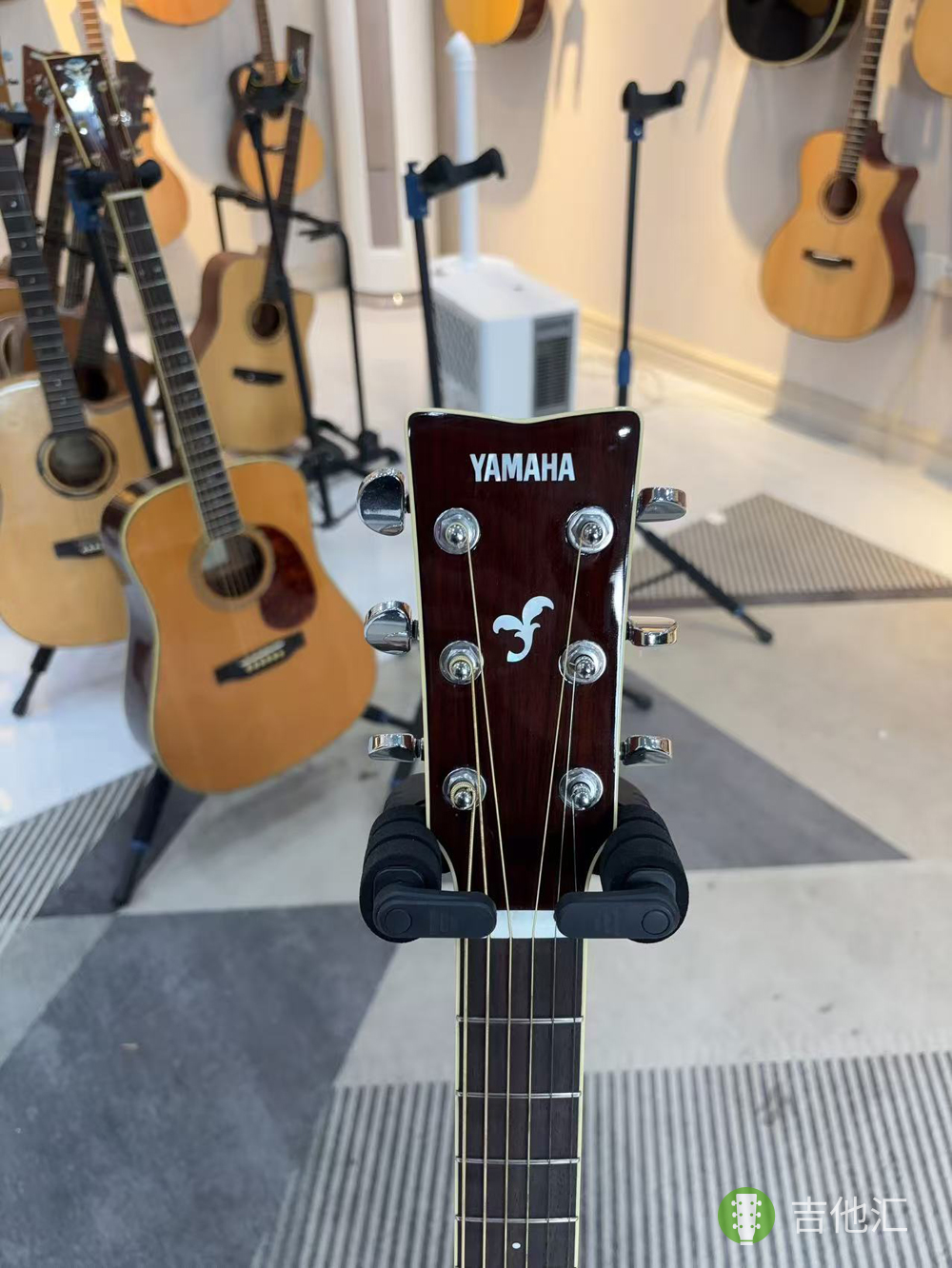 雅马哈FG830 琴头实拍图