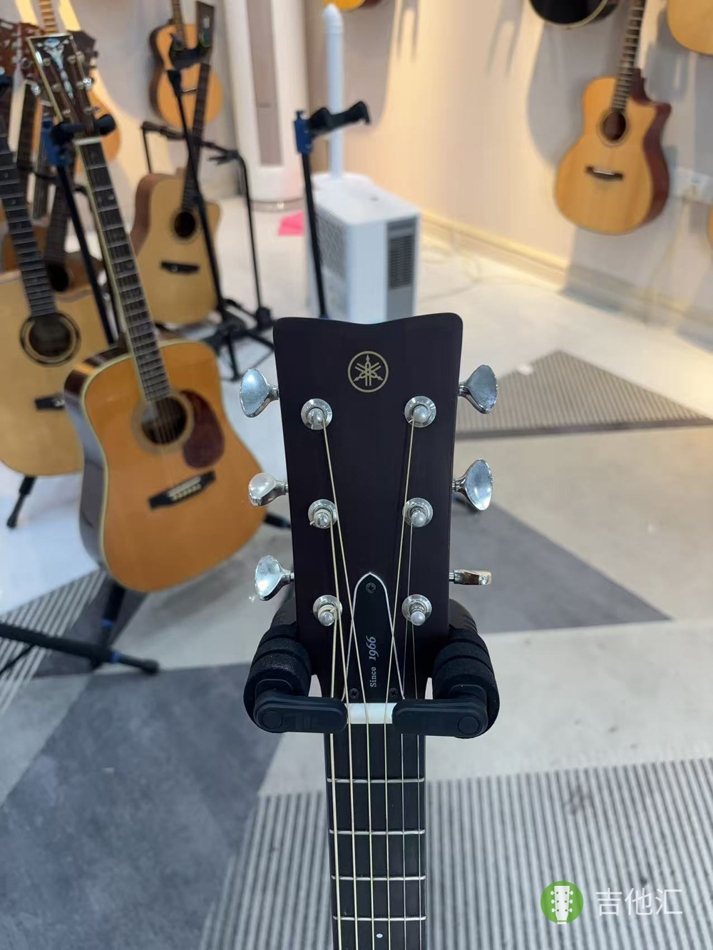 雅马哈FGX5 琴头实拍图