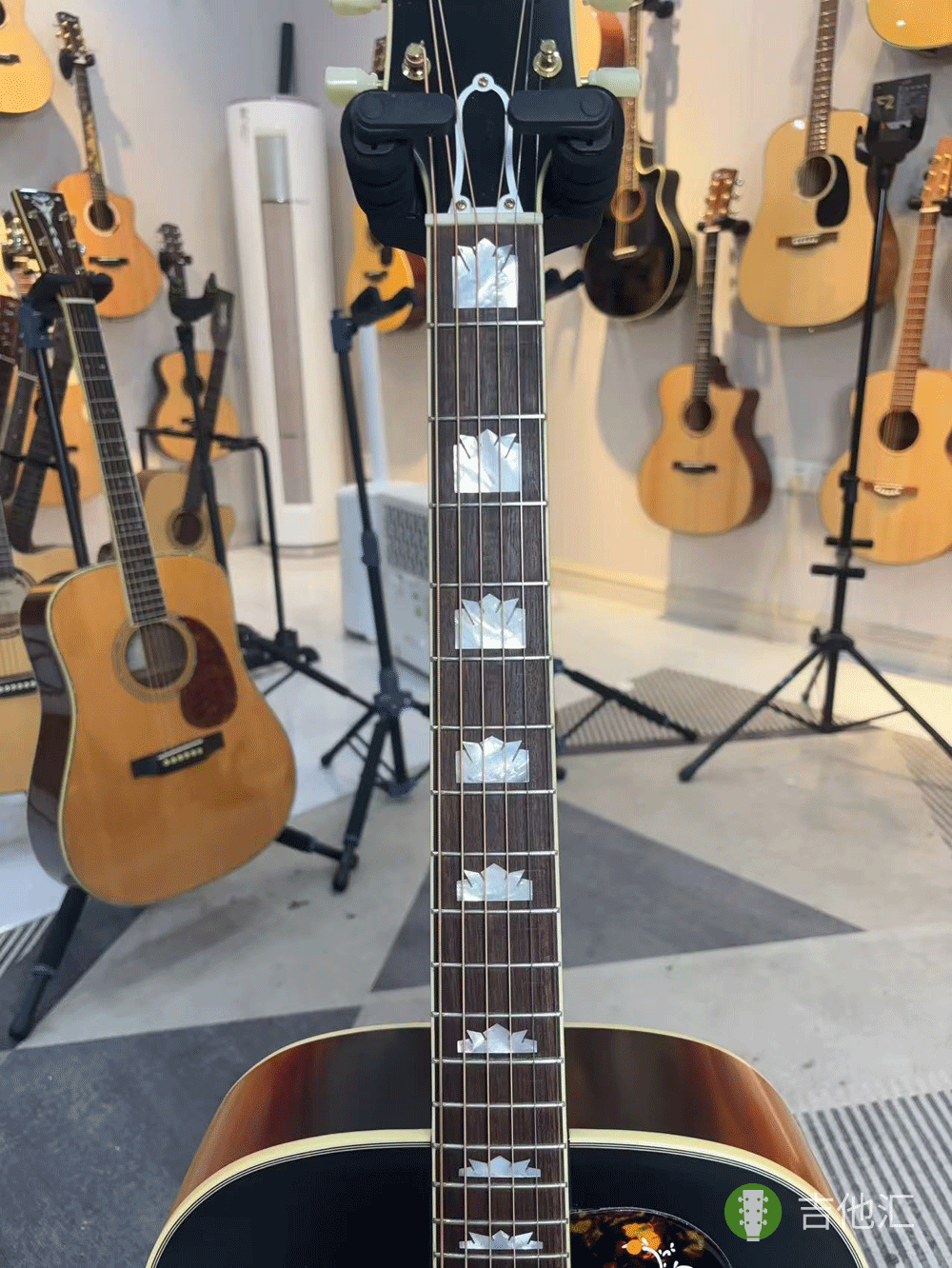 易普峰IGC 1957 SJ200 指板实拍图