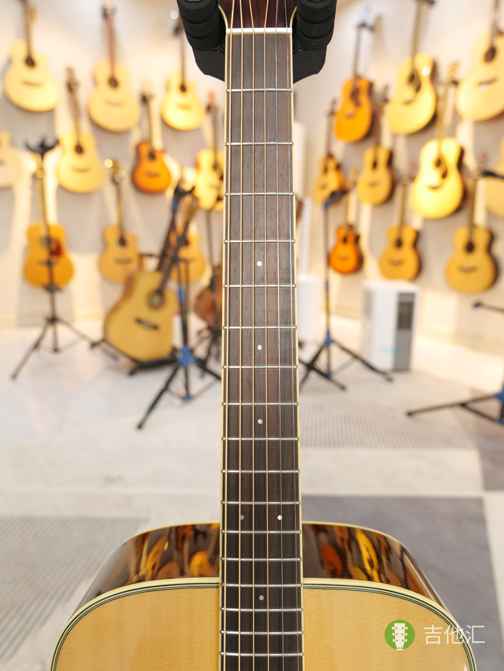 雅马哈FG830 指板实拍图