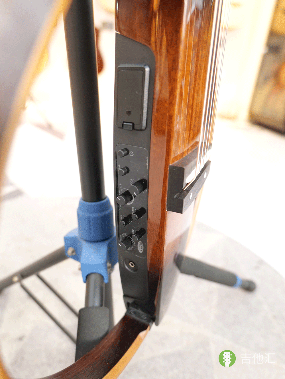 雅马哈SLG200S 拾音器实拍图